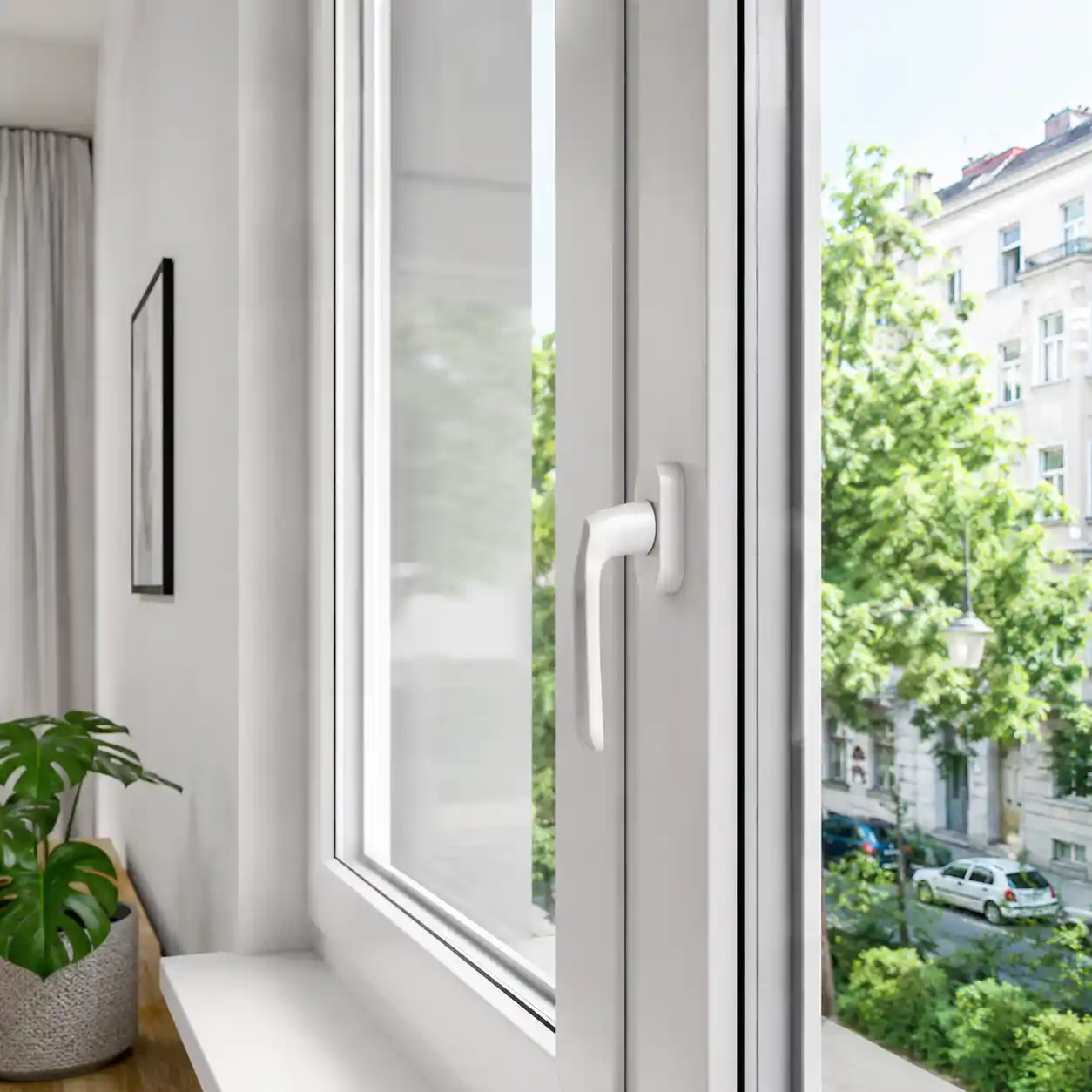 Neu montiertes Kunststofffenster nach Fenstermontage in Berlin durch ecowindow