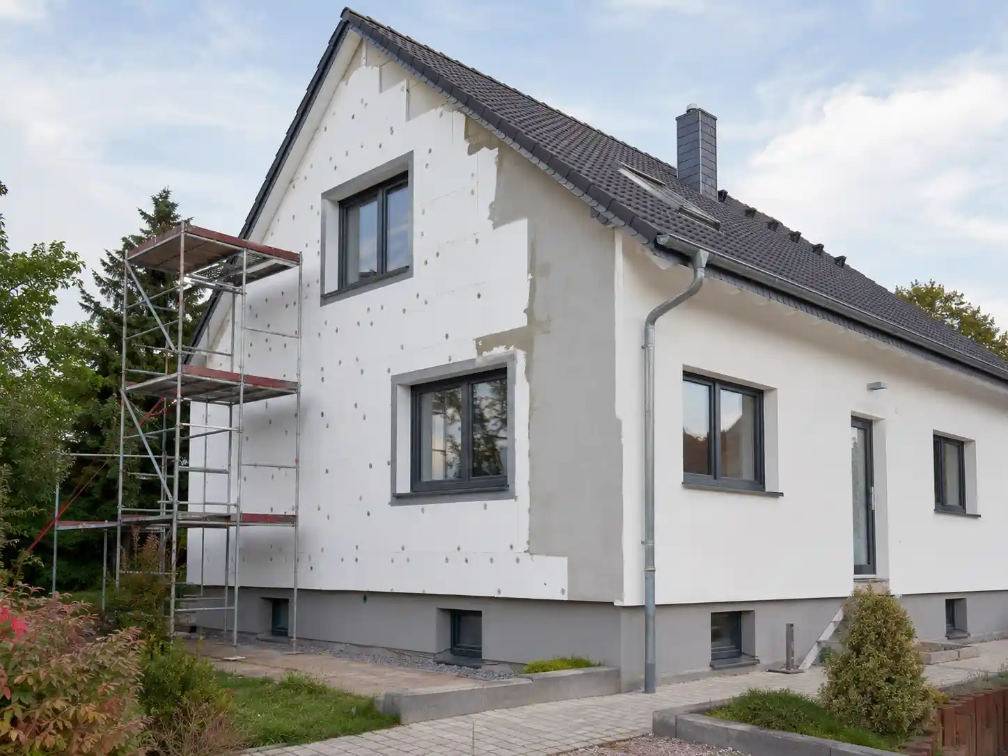 Energetische Sanierung mit neuen Fenstern ecowindow
