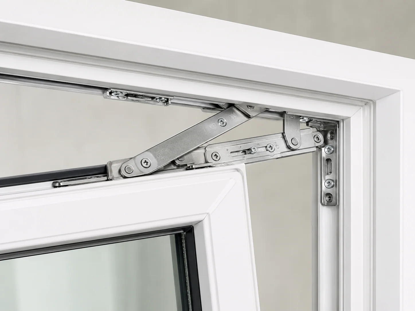 Scherenlager und Ecklager am Fensterflügel, Justierung bei Fenstern ohne Schließzapfen, ecowindow