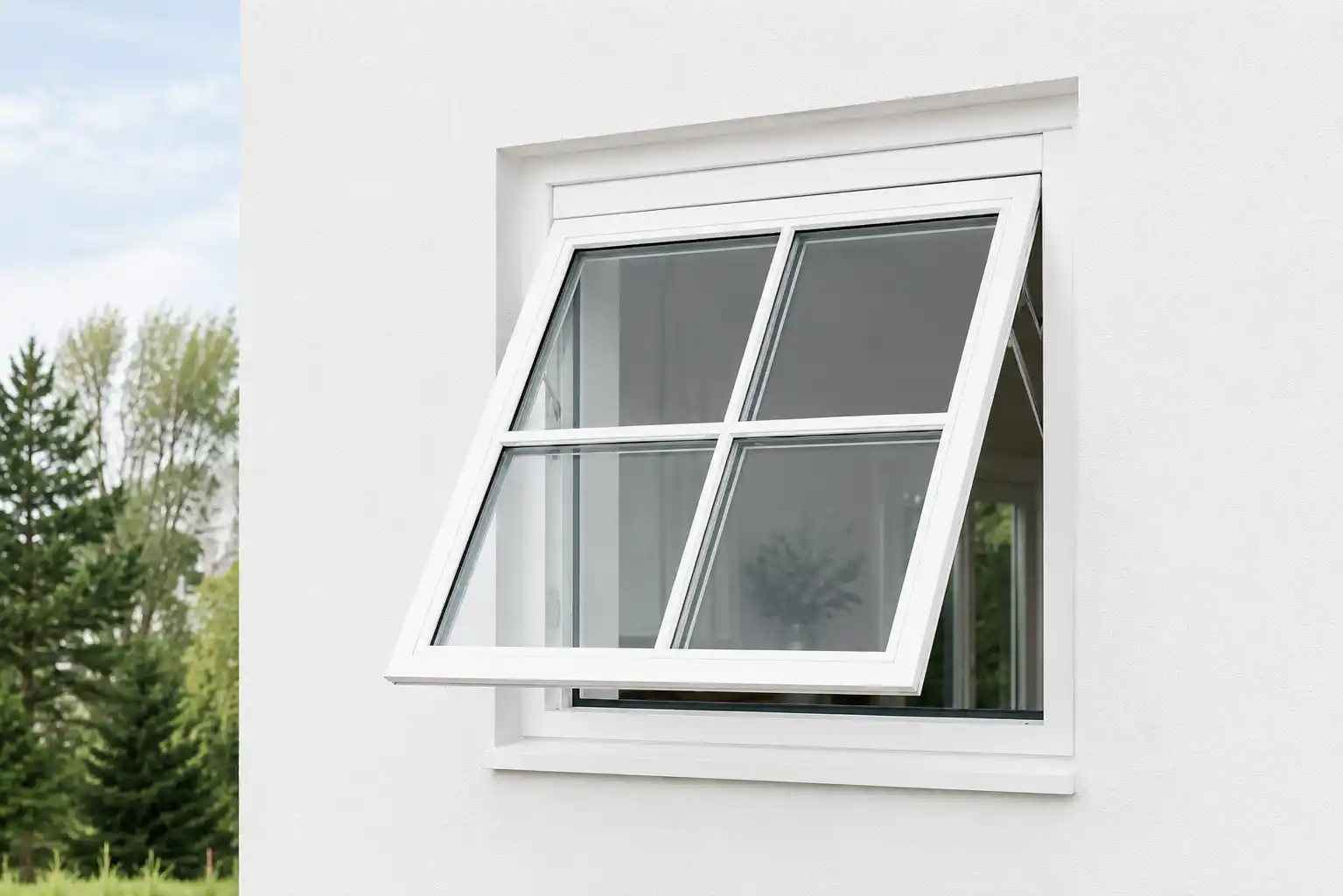 Weißes Klappfenster im skandinavischen Stil mit Sprossen nach außen geöffnet von ecowindow