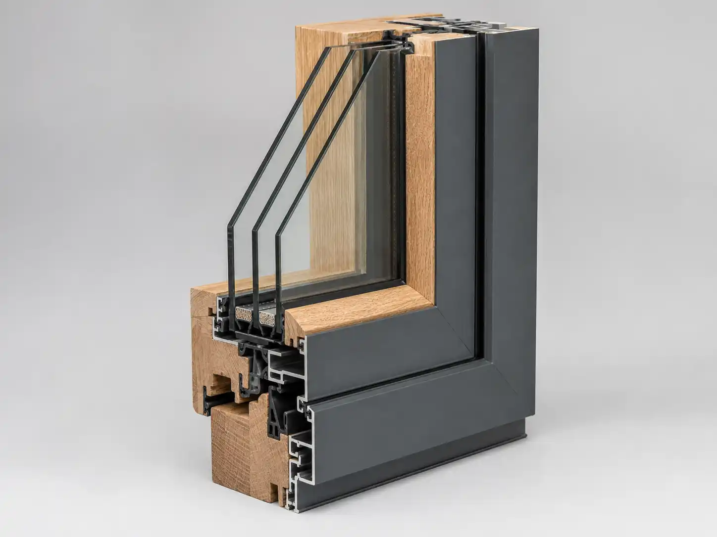 Holz-Alu-Profil im Schnitt für Außentüren von ecowindow